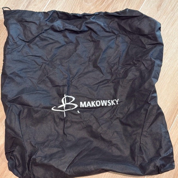 B. Makowsky brown leather shoulder bag with gold-tone hardware - Picture 7 of 8